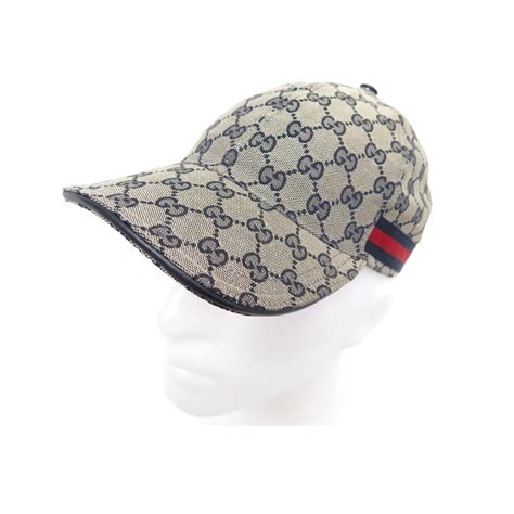 Comment reconnaître une vraie casquette Gucci.